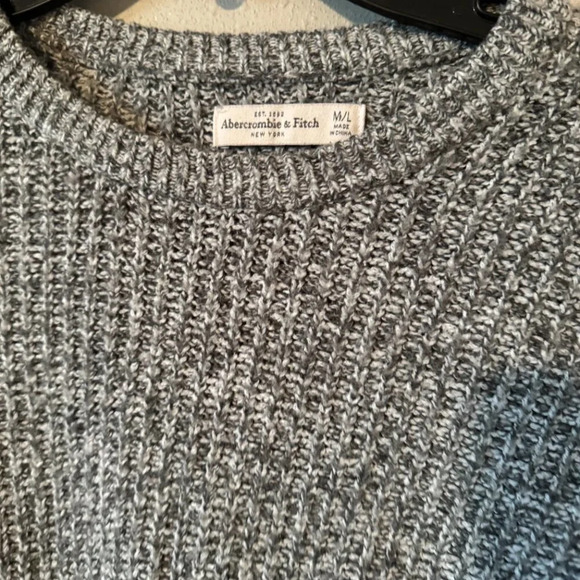 Abercrombie & Fitch knitted Sweater M/L - Picture 4 of 4
